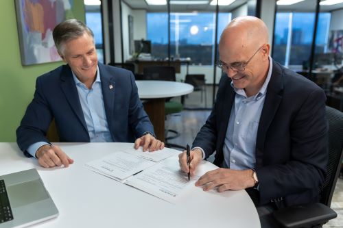 Signing The Selling Process